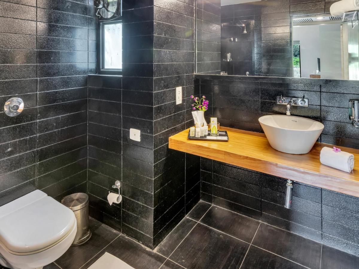 Отель Club Mahindra Corbett Dhikuli Экстерьер фото