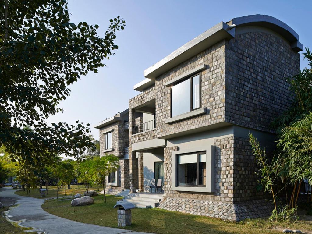 Отель Club Mahindra Corbett Dhikuli Экстерьер фото